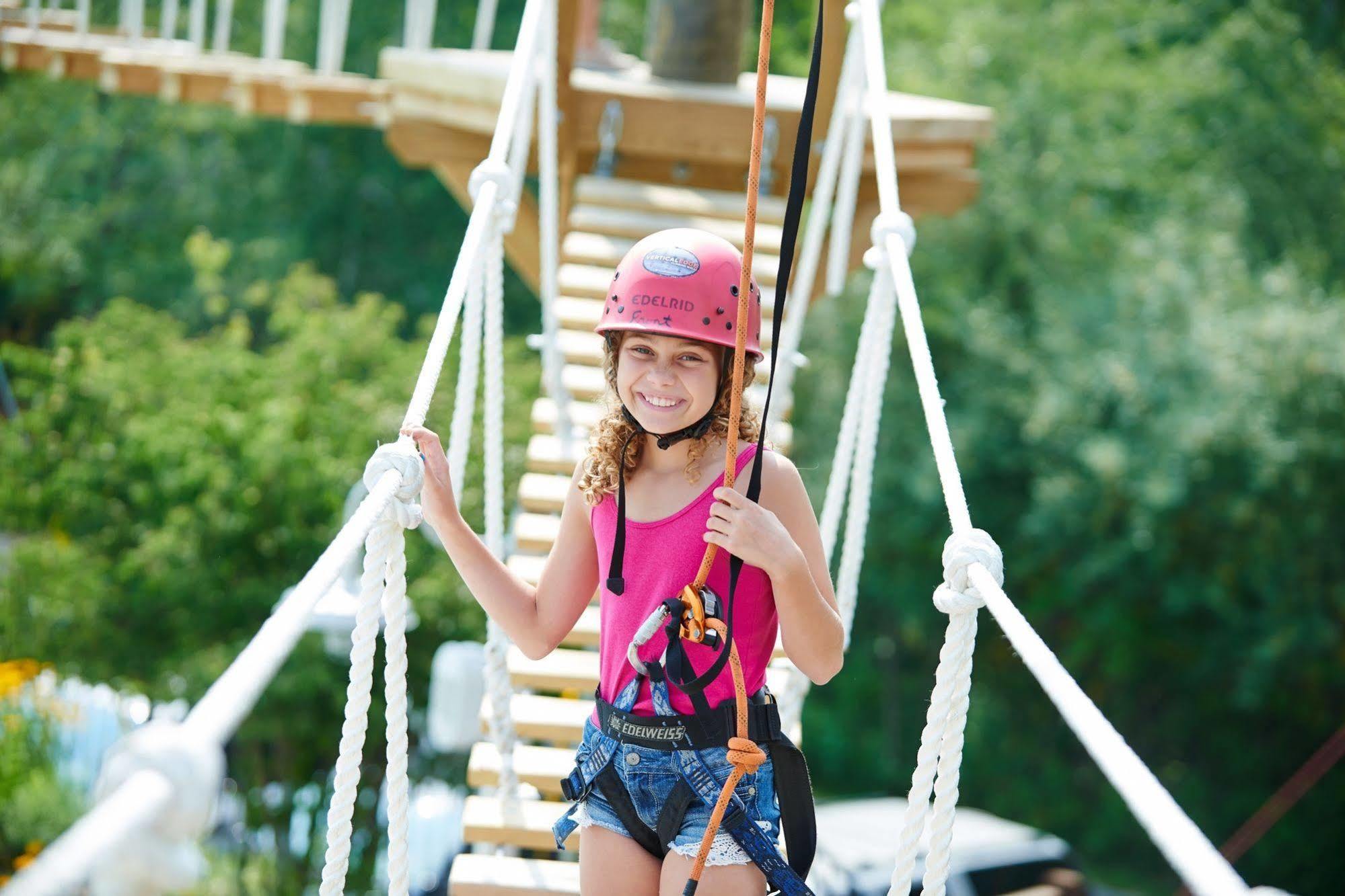 Crystal Mountain Hotel Thompsonville Екстериор снимка